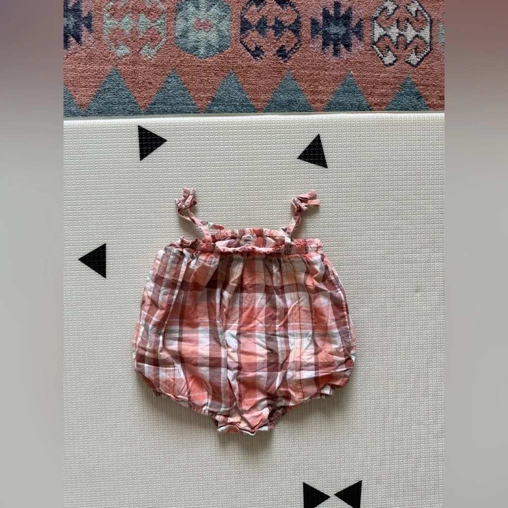 Baby b’gosh|Baby girl Plaid sleeveless bubble Romper with cute straps•Boho fall